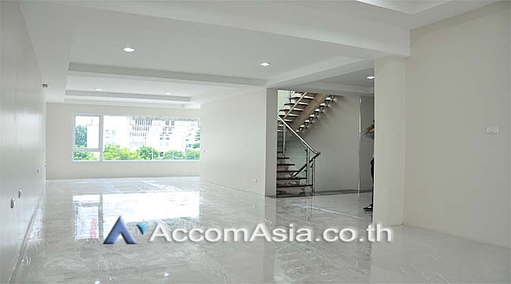 10  Office Space For Sale in Silom ,Bangkok BTS Sala Daeng AA13163